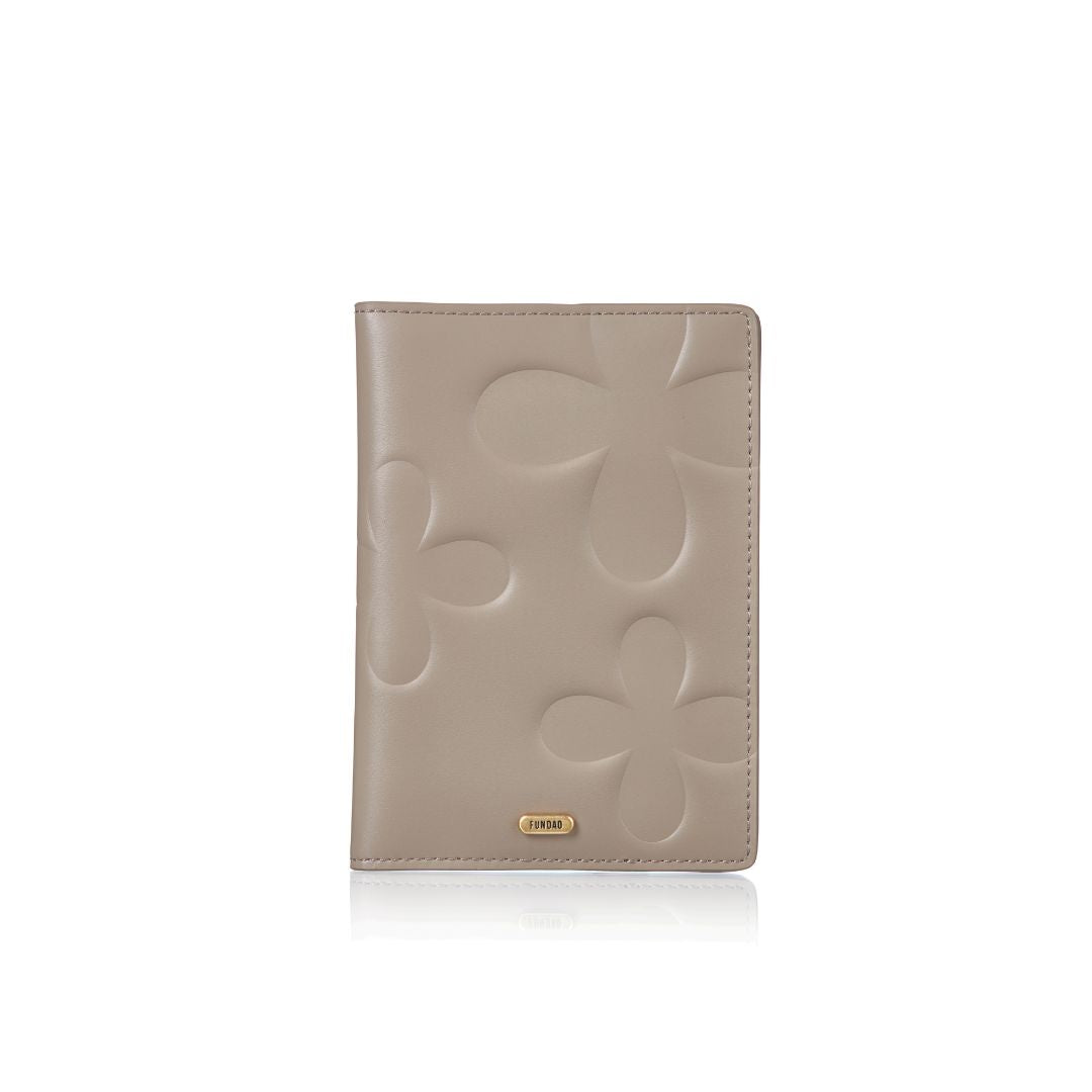 Fundao Passport Cover