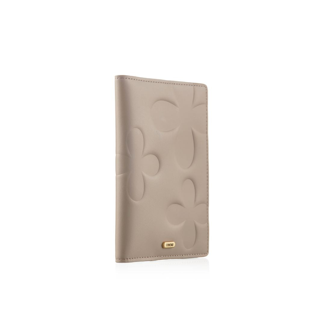Fundao Passport Cover