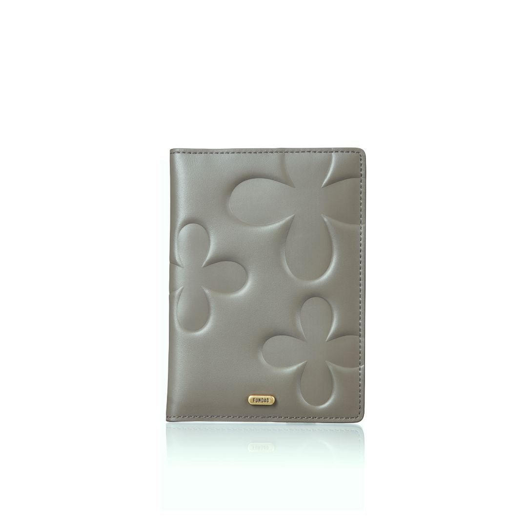 Fundao Passport Cover