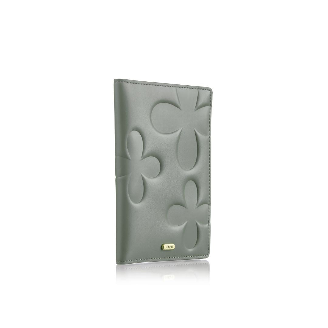 Fundao Passport Cover