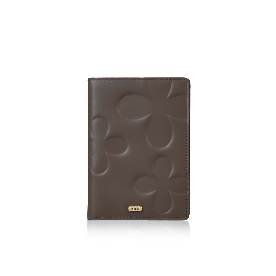 Fundao Passport Cover